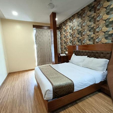 Hotel A Suites Bombay Eksteriør billede