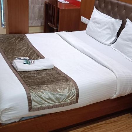 Hotel A Suites Bombay Eksteriør billede