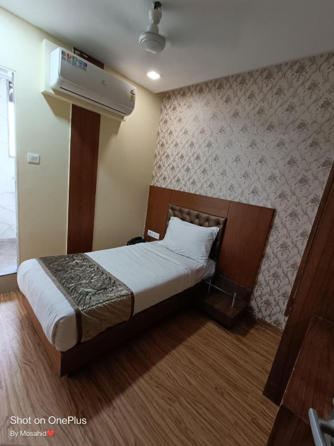 Hotel A Suites Bombay Eksteriør billede