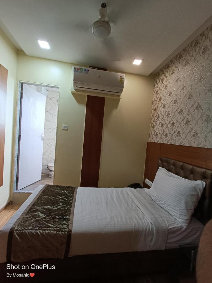 Hotel A Suites Bombay Eksteriør billede