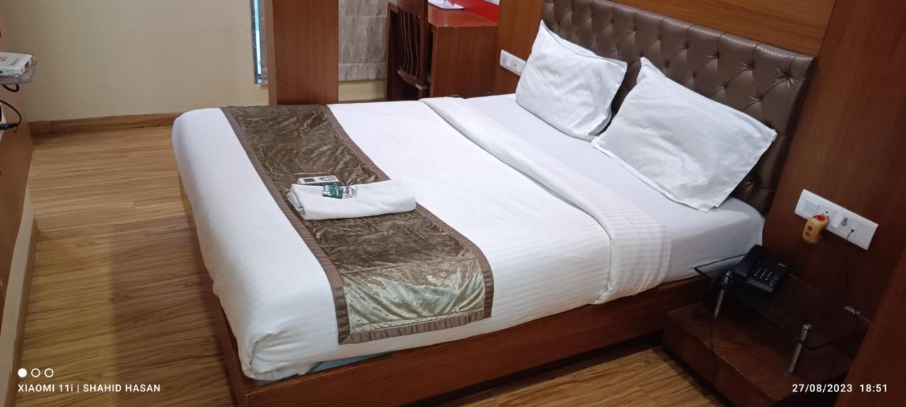 Hotel A Suites Bombay Eksteriør billede