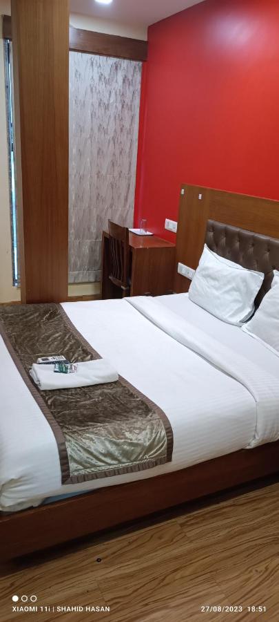 Hotel A Suites Bombay Eksteriør billede